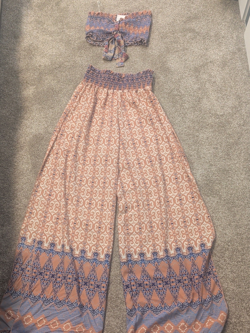 Windsor Peach & Blue Wide-Leg Printed Palazzo Pants With High Slit